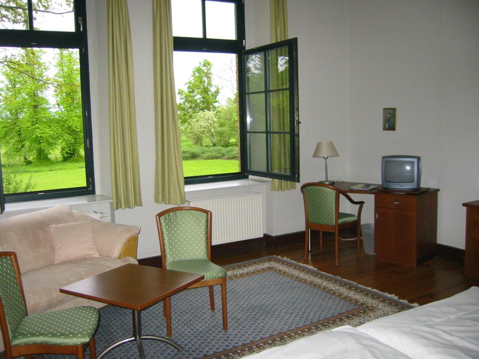 Gutshaus Redewisch Hotel & Restaurant Boltenhagen  Exteriör bild