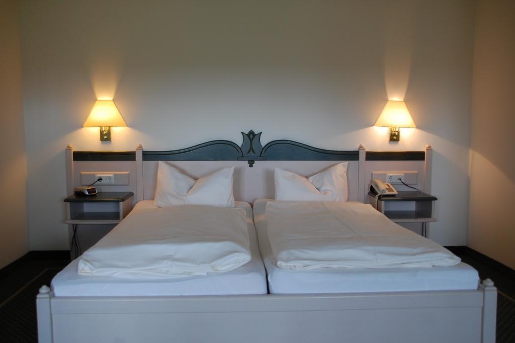 Gutshaus Redewisch Hotel & Restaurant Boltenhagen  Rum bild